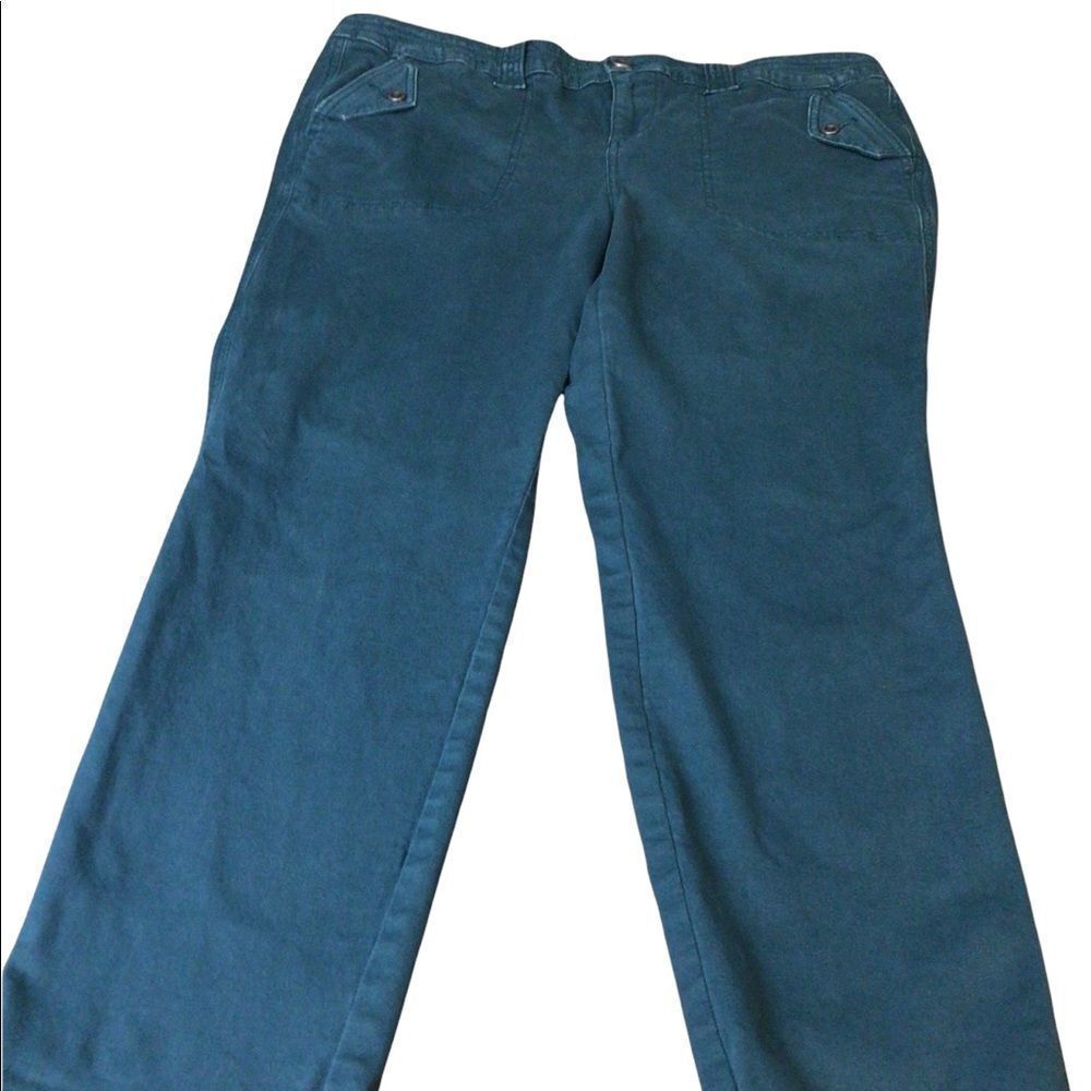 Torrid jeans size 16 cotton and spandex material